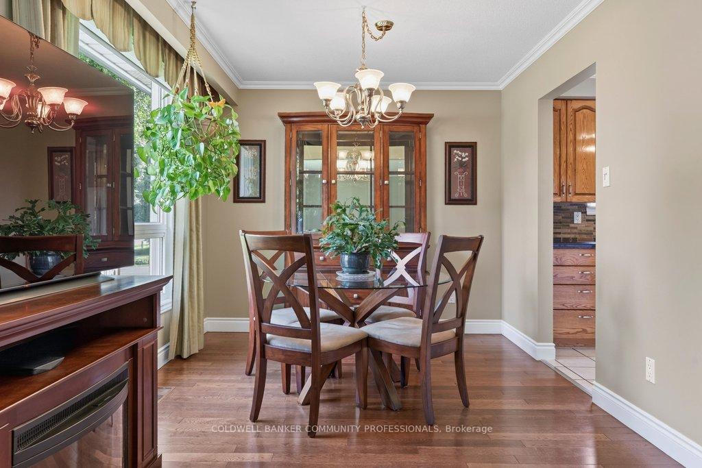 Photo 9 of 409 Mohawk Road W, Hamilton, Rolston — HOMEH