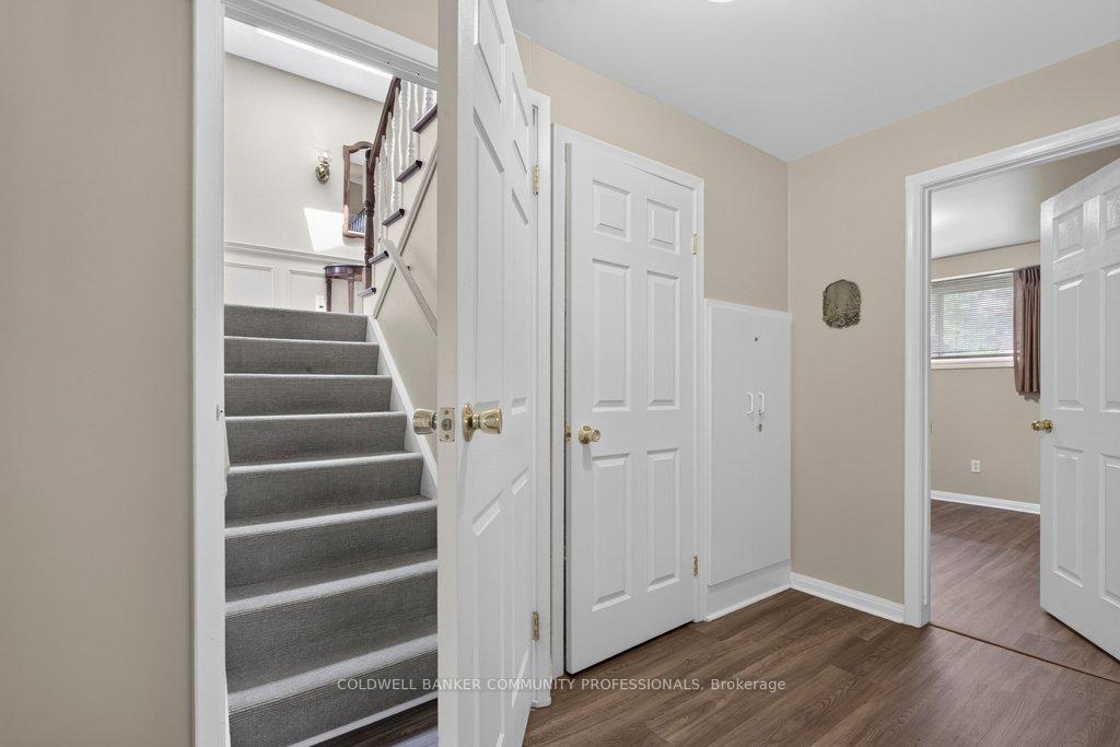 Photo 20 of 409 Mohawk Road W, Hamilton, Rolston — HOMEH