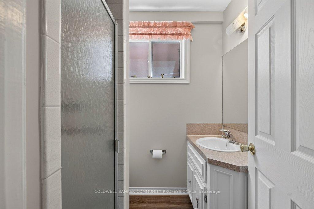 Photo 28 of 409 Mohawk Road W, Hamilton, Rolston — HOMEH