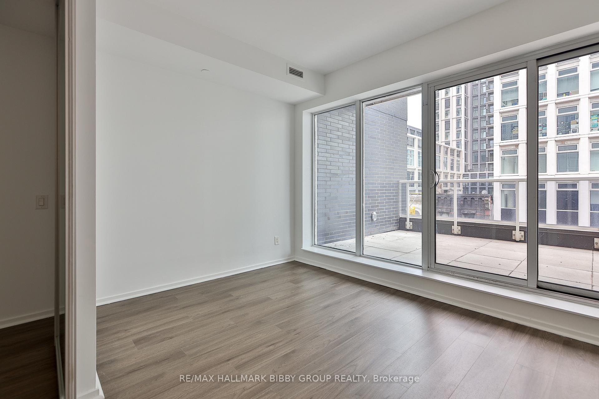 Photo 5 of Unit 422, 783 Bathurst Street, Toronto, University — HOMEH