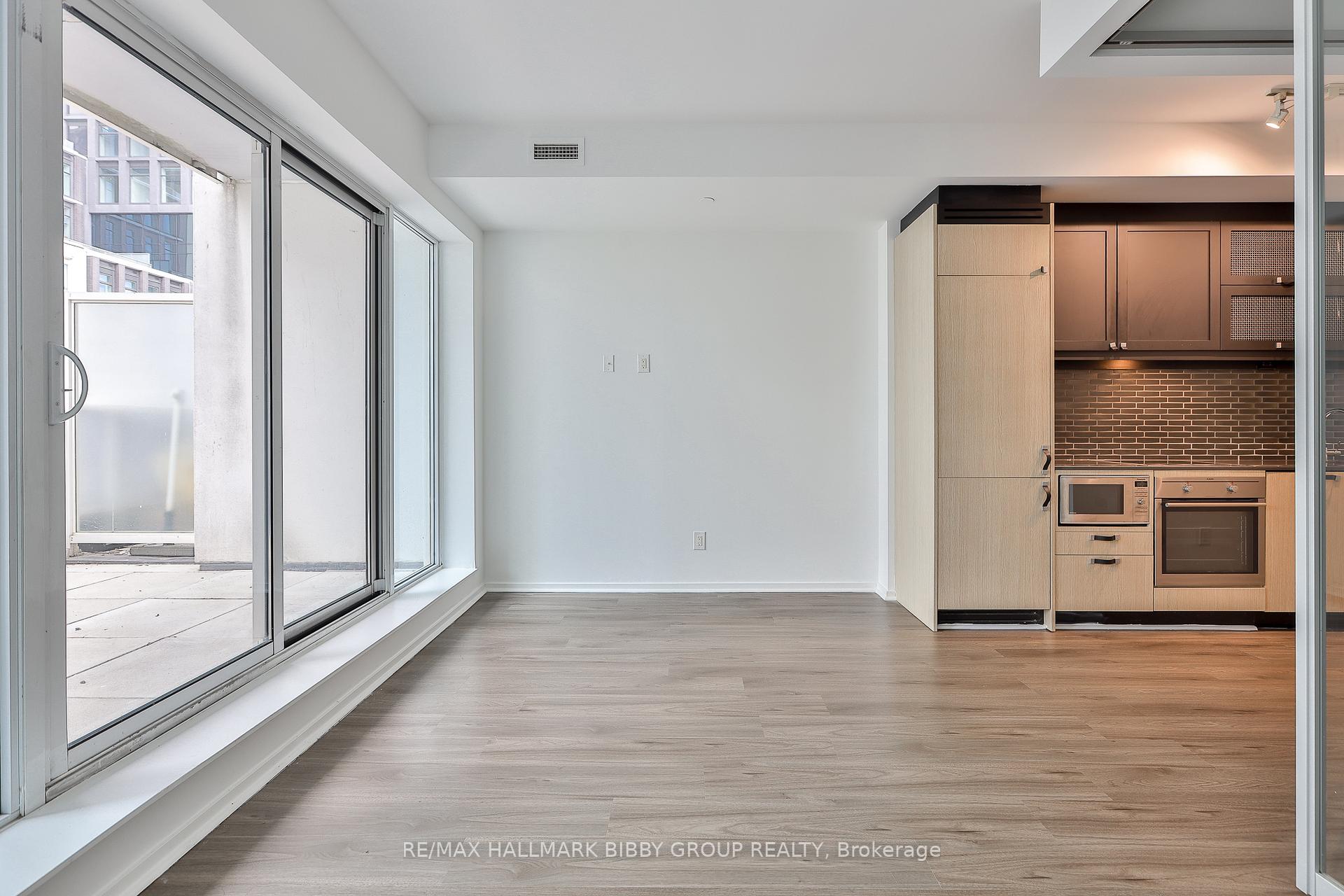 Photo 6 of Unit 422, 783 Bathurst Street, Toronto, University — HOMEH