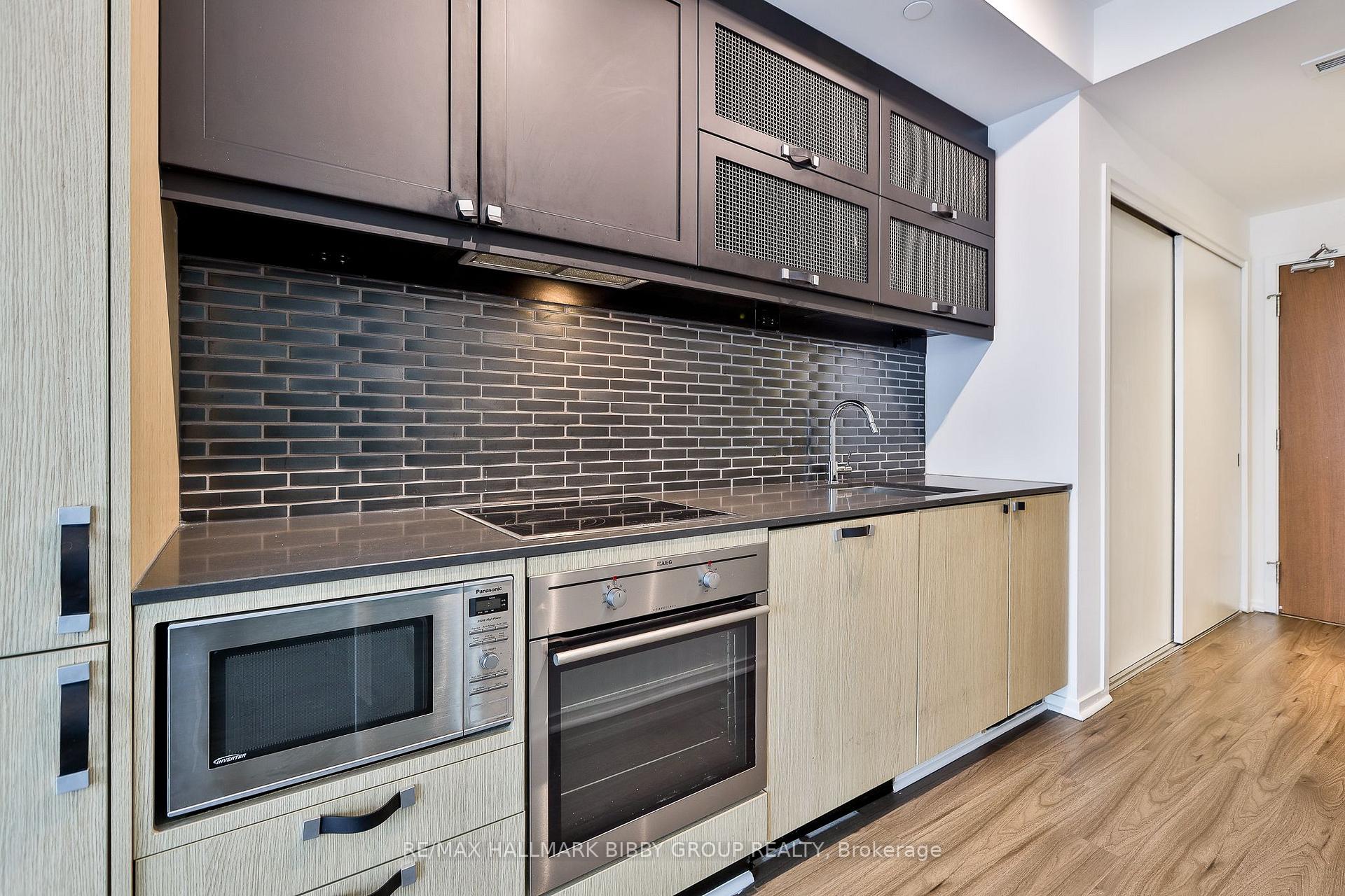 Photo 8 of Unit 422, 783 Bathurst Street, Toronto, University — HOMEH