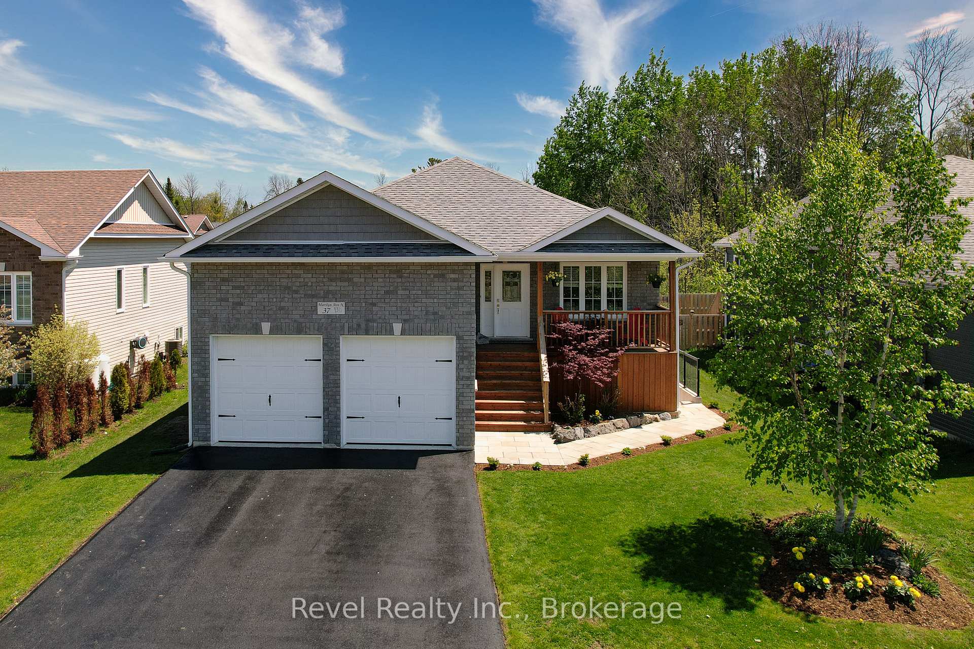 Photo of 37 Marilyn Avenue N