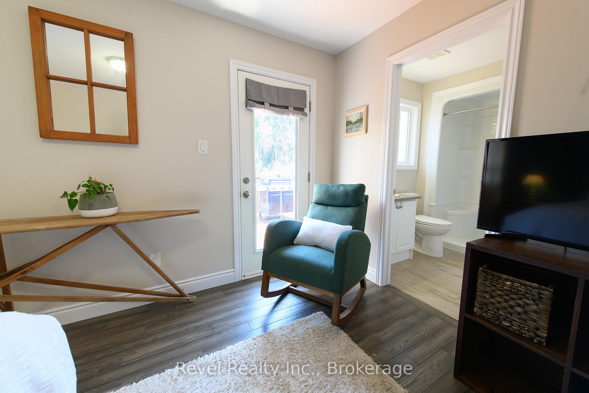 Photo 20 of 37 Marilyn Avenue N, Wasaga Beach — HOMEH