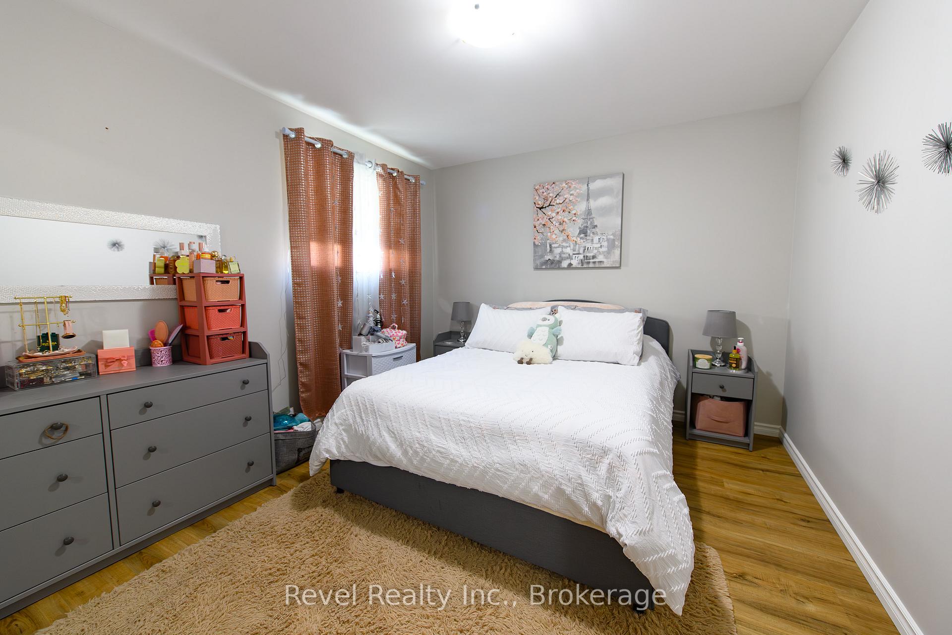 Photo 32 of 37 Marilyn Avenue N, Wasaga Beach — HOMEH