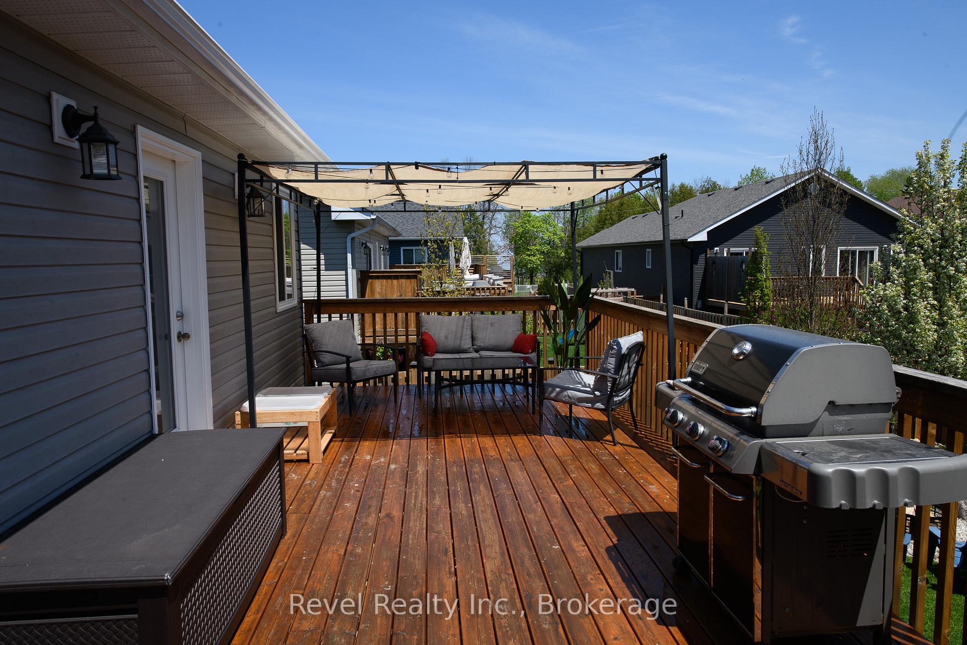 Photo 35 of 37 Marilyn Avenue N, Wasaga Beach — HOMEH