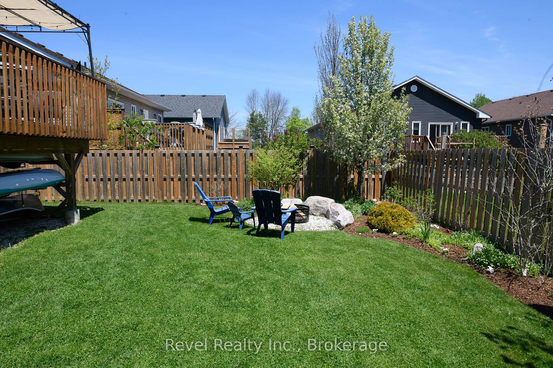 Photo 36 of 37 Marilyn Avenue N, Wasaga Beach — HOMEH