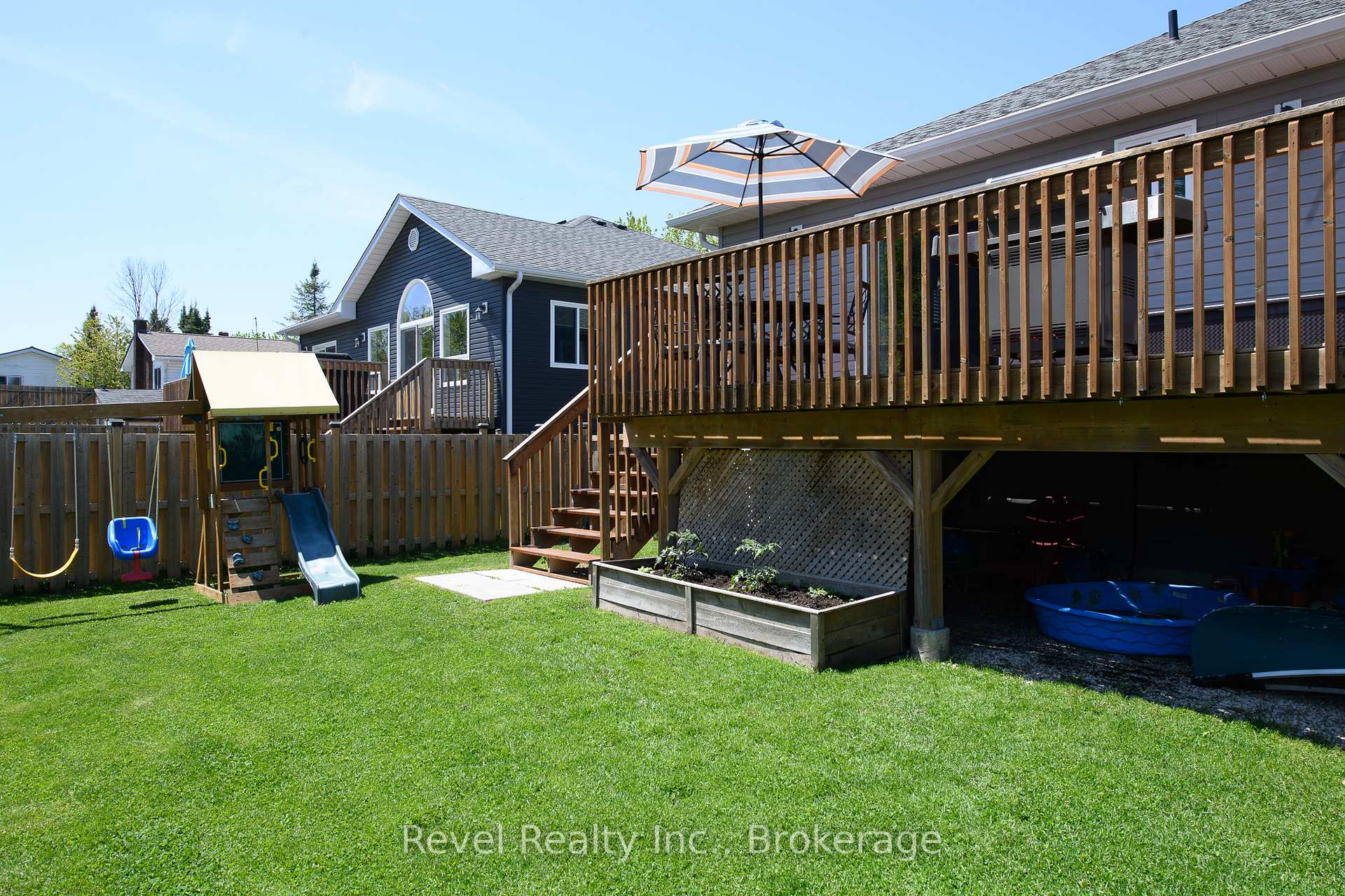 Photo 37 of 37 Marilyn Avenue N, Wasaga Beach — HOMEH