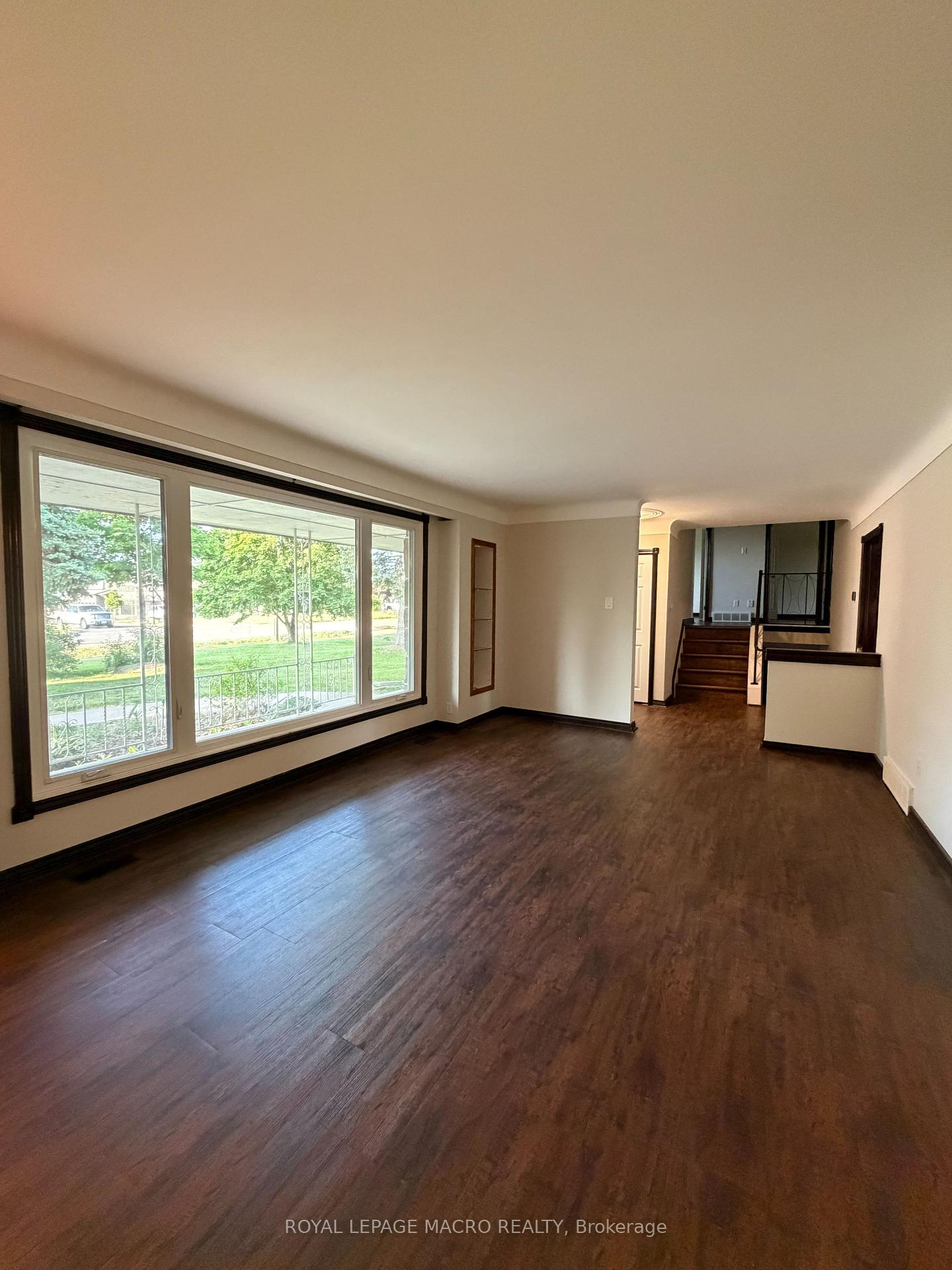 Photo 4 of 1202 Barton Street, Hamilton, Fruitland — HOMEH