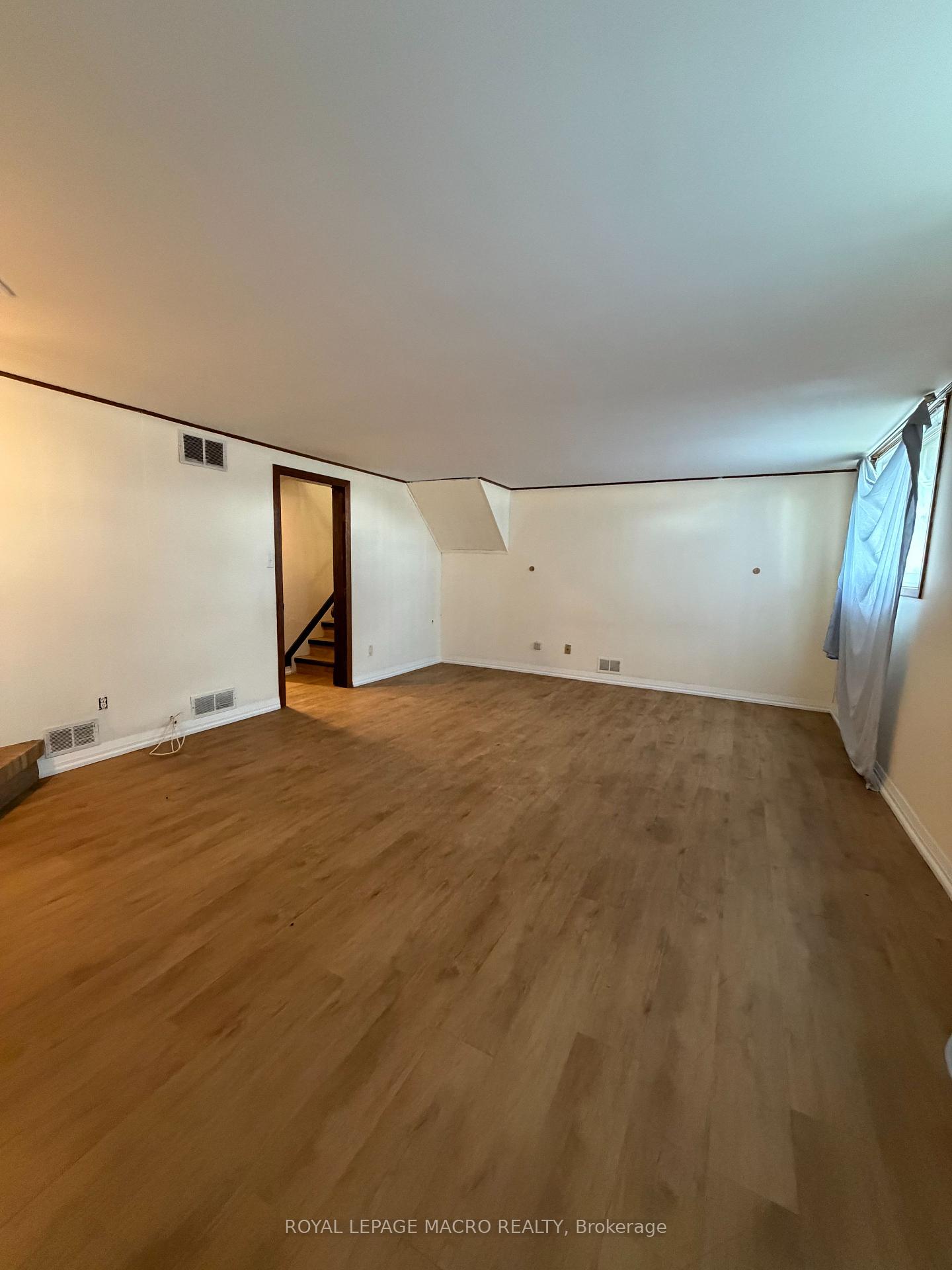 Photo 18 of 1202 Barton Street, Hamilton, Fruitland — HOMEH