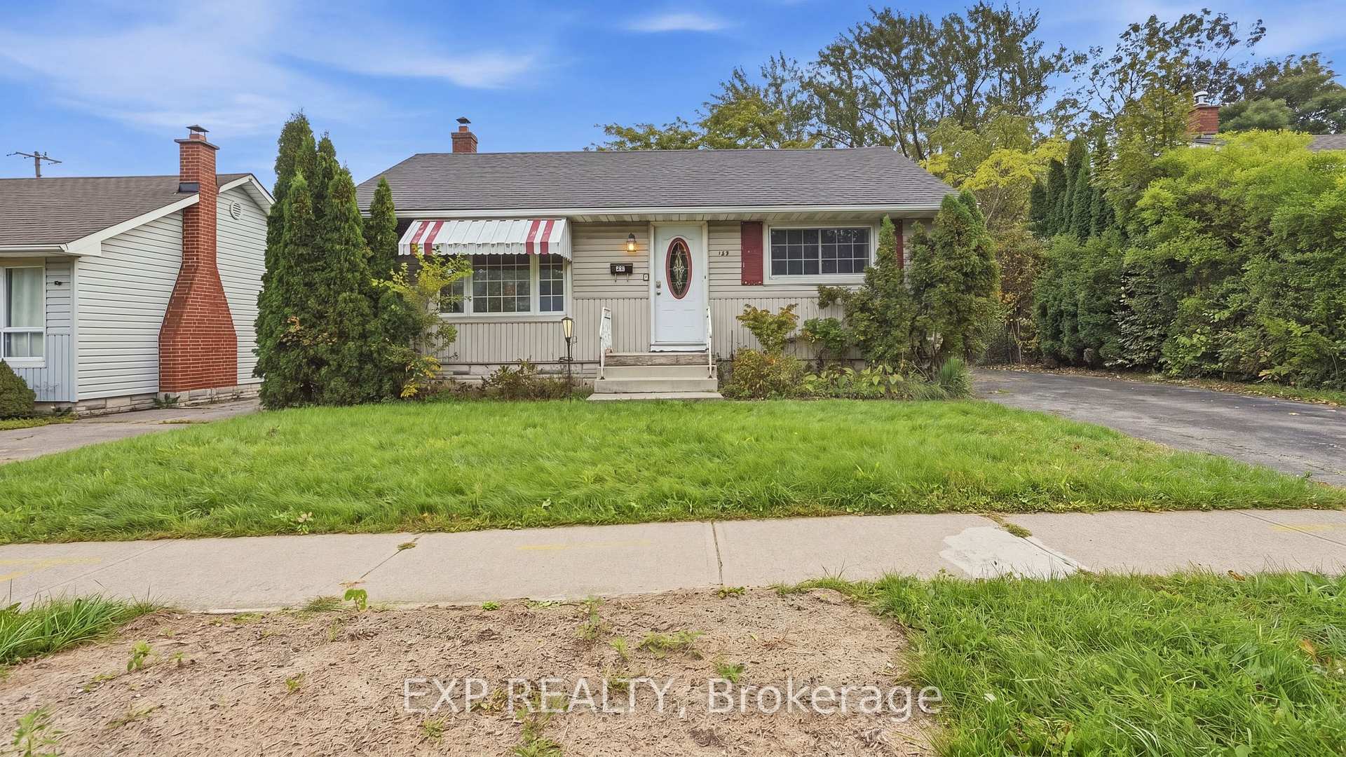 Photo 2 of 123 Jacobson Avenue, St. Catharines, Glendale/Glenridge — HOMEH