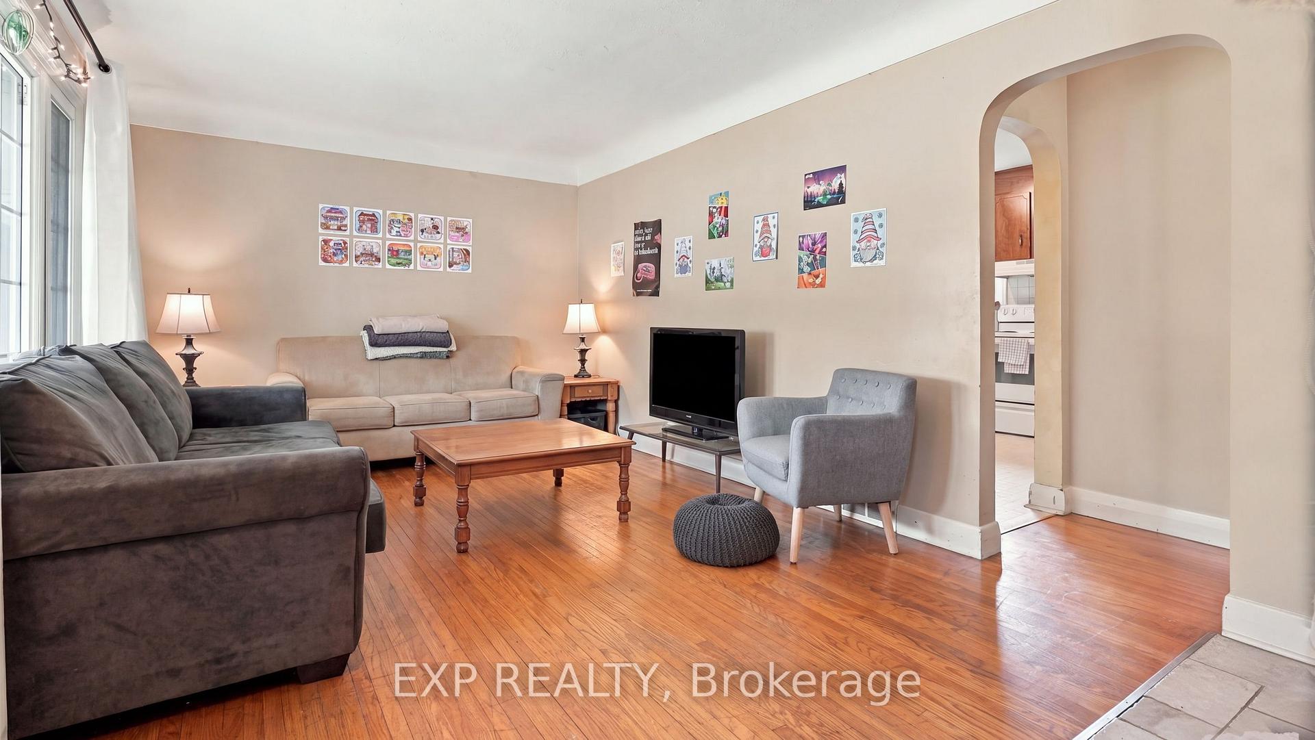 Photo 6 of 123 Jacobson Avenue, St. Catharines, Glendale/Glenridge — HOMEH