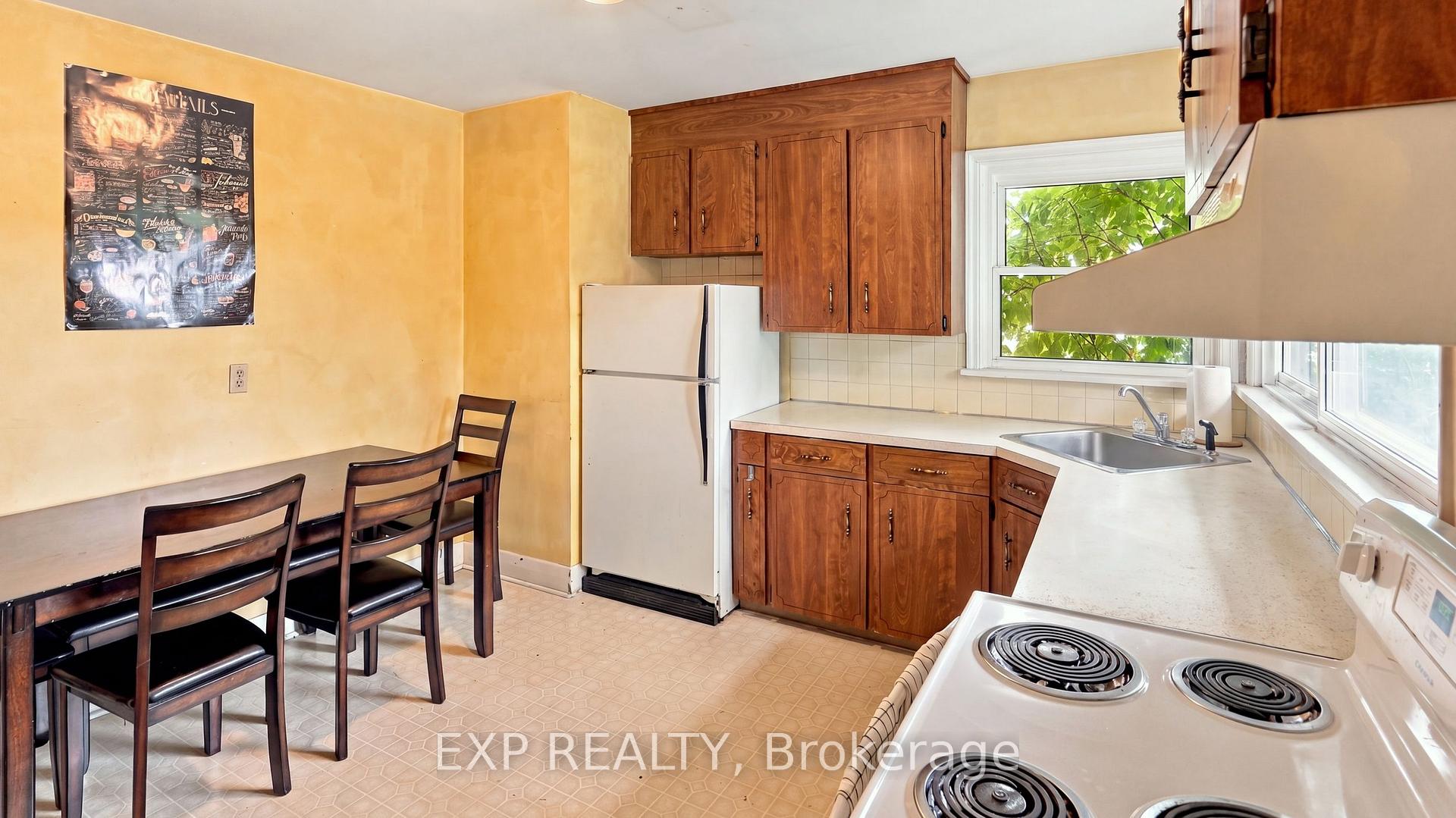 Photo 16 of 123 Jacobson Avenue, St. Catharines, Glendale/Glenridge — HOMEH