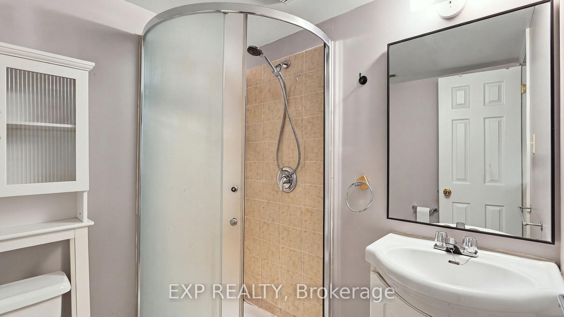 Photo 25 of 123 Jacobson Avenue, St. Catharines, Glendale/Glenridge — HOMEH