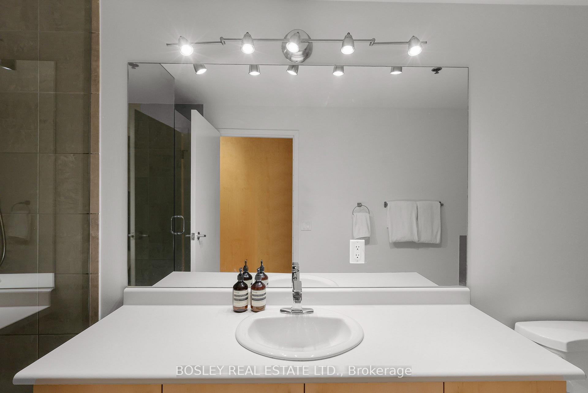 Photo 9 of Unit 105, 993 Queen Street W, Toronto, Niagara — HOMEH