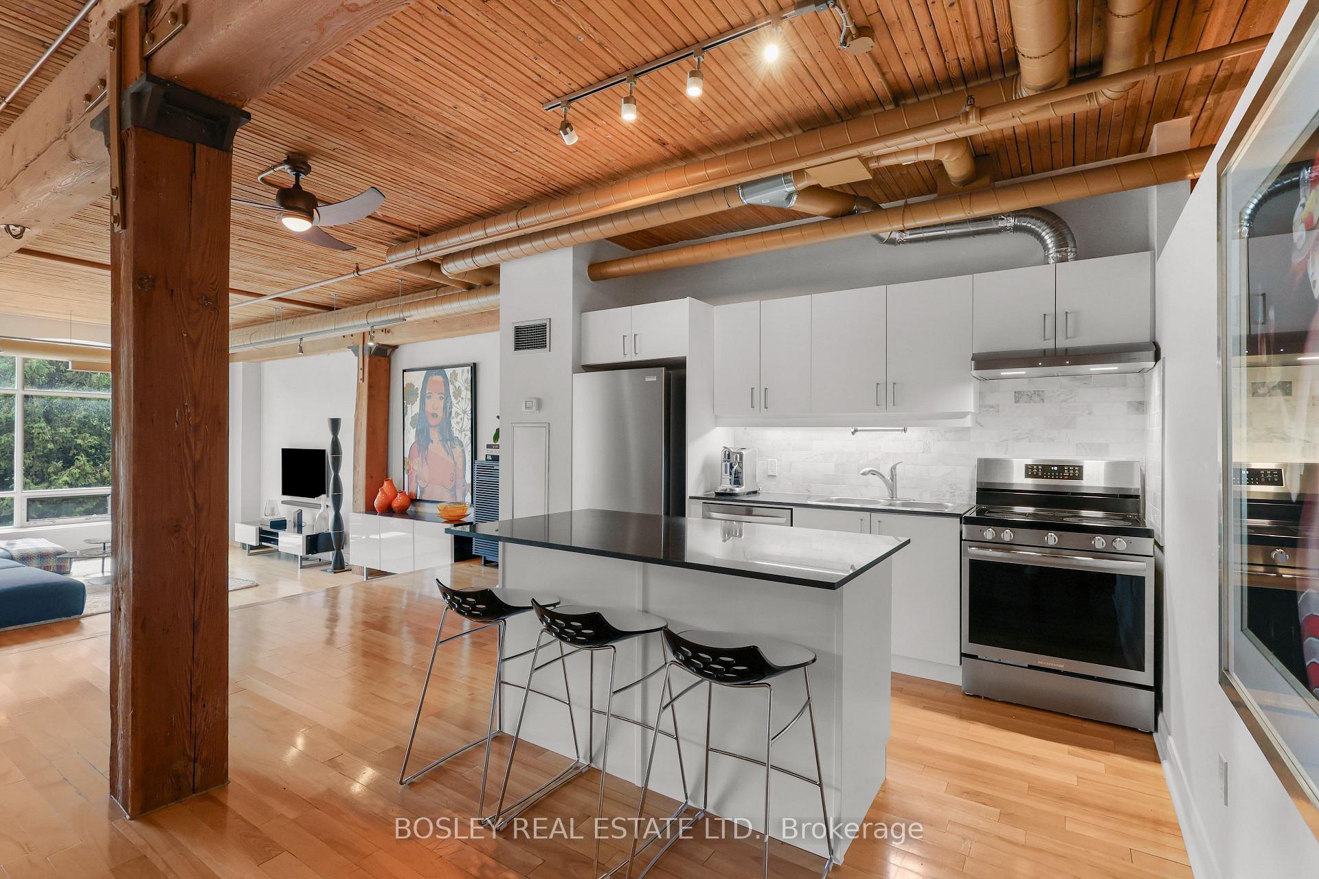 Photo 15 of Unit 105, 993 Queen Street W, Toronto, Niagara — HOMEH