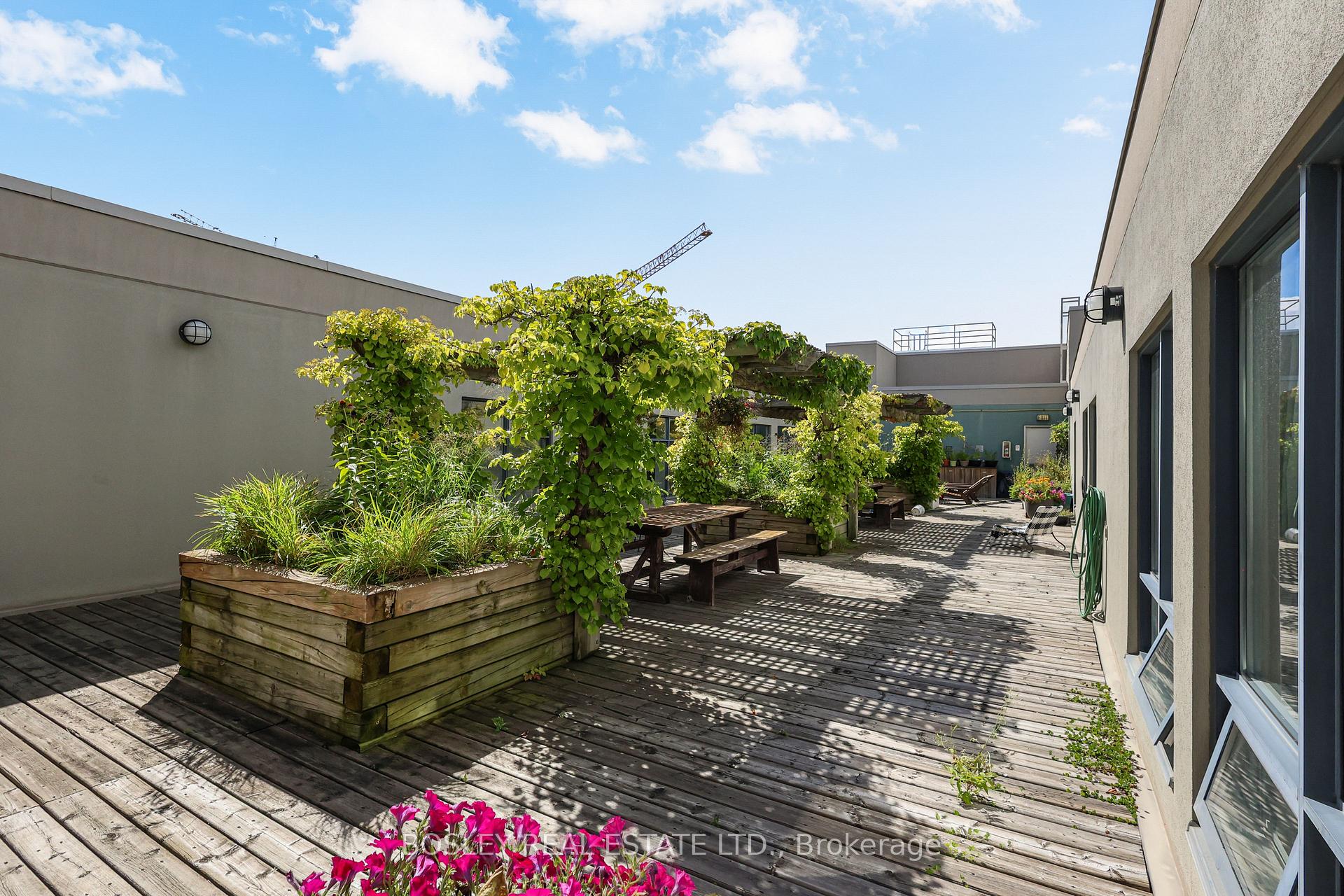 Photo 31 of Unit 105, 993 Queen Street W, Toronto, Niagara — HOMEH