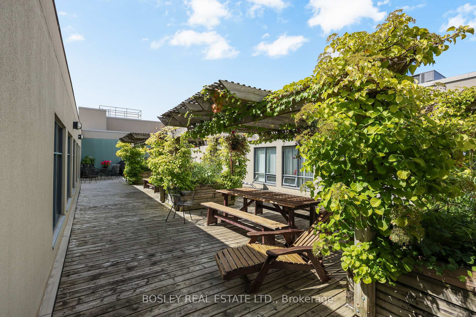 Photo 32 of Unit 105, 993 Queen Street W, Toronto, Niagara — HOMEH
