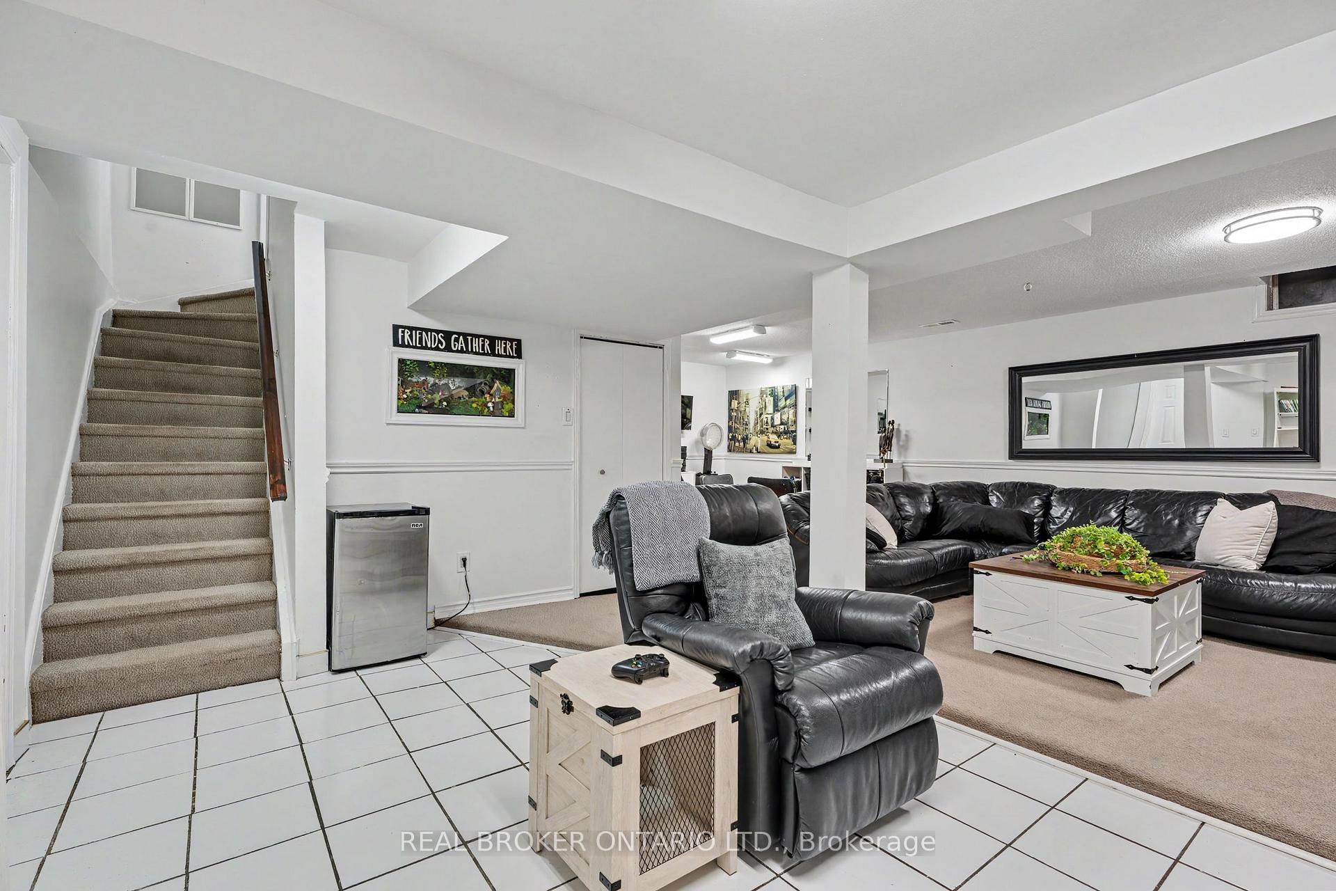 Photo 25 of 3260 Woodcroft Crescent, Burlington, Headon — HOMEH