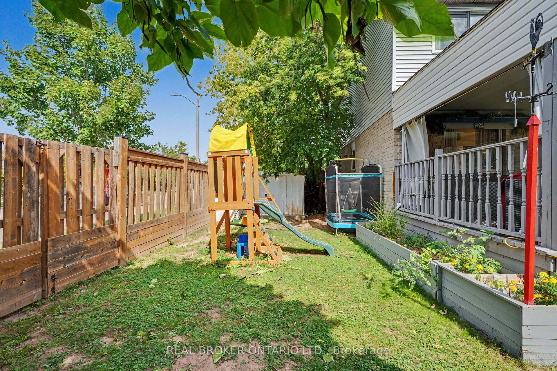 Photo 37 of 3260 Woodcroft Crescent, Burlington, Headon — HOMEH