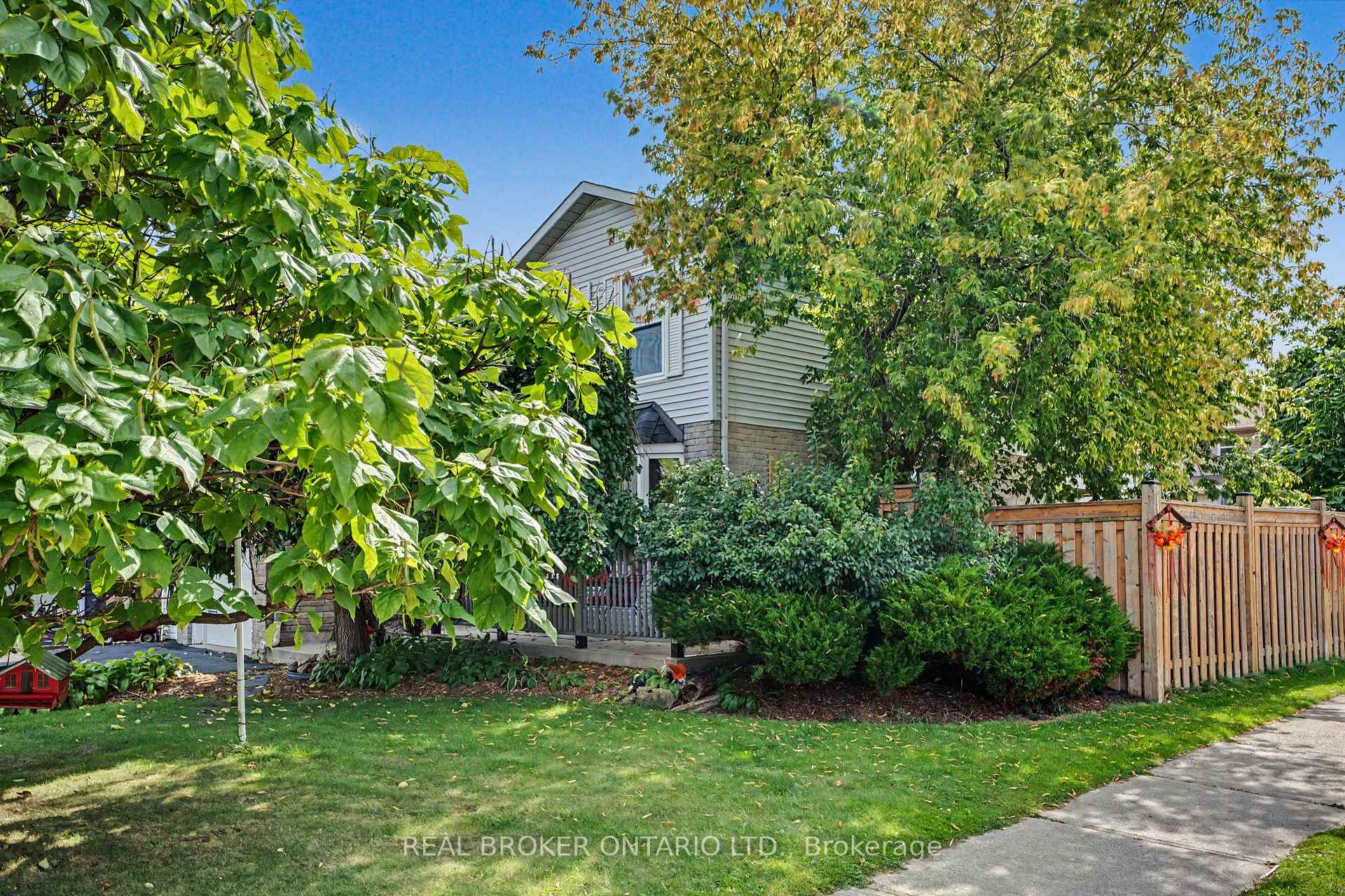 Photo 41 of 3260 Woodcroft Crescent, Burlington, Headon — HOMEH