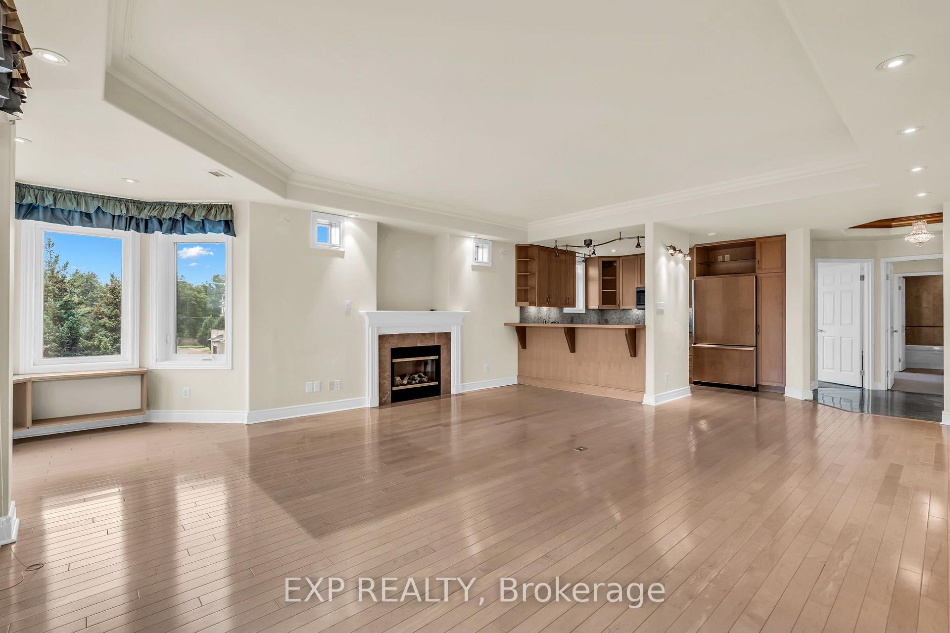 Photo 12 of Unit 307, 10 Bay Street E, Blue Mountains — HOMEH
