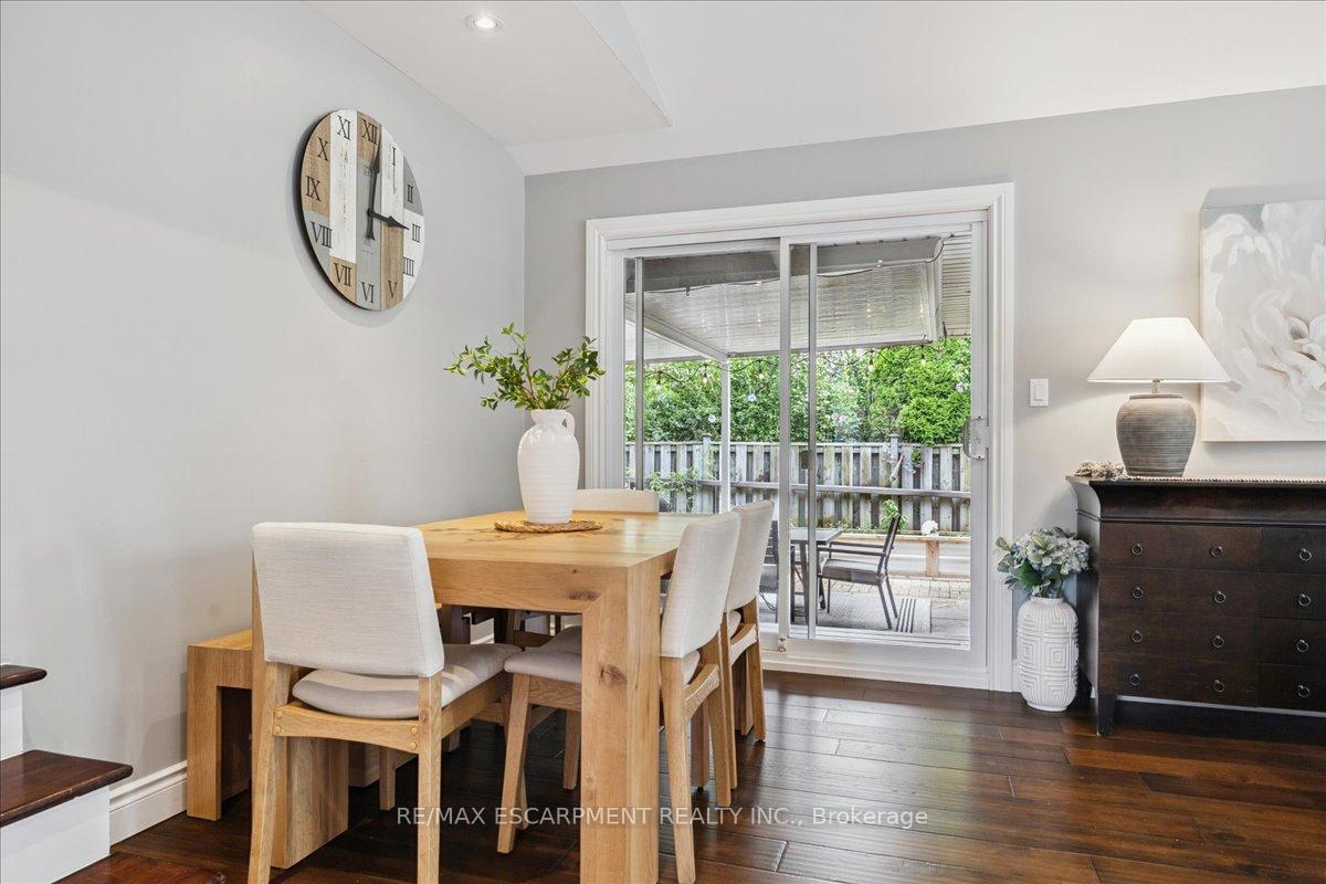 Photo 19 of 755 Parker Crescent, Burlington, Brant — HOMEH