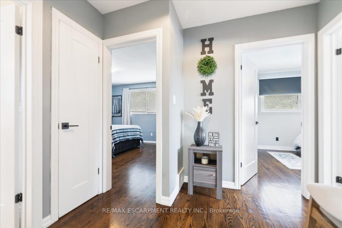 Photo 21 of 755 Parker Crescent, Burlington, Brant — HOMEH