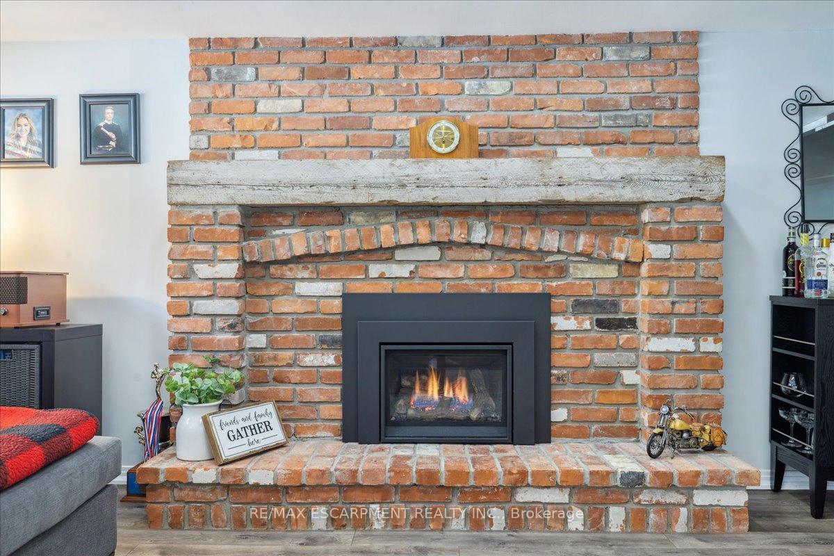 Photo 33 of 755 Parker Crescent, Burlington, Brant — HOMEH