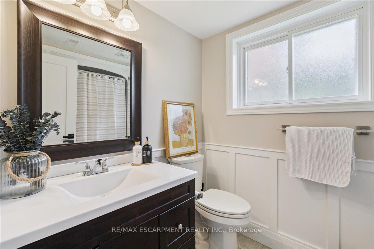 Photo 34 of 755 Parker Crescent, Burlington, Brant — HOMEH