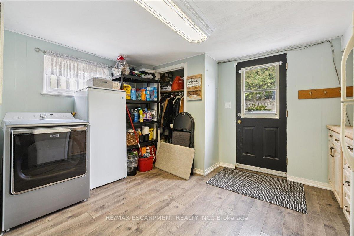 Photo 35 of 755 Parker Crescent, Burlington, Brant — HOMEH
