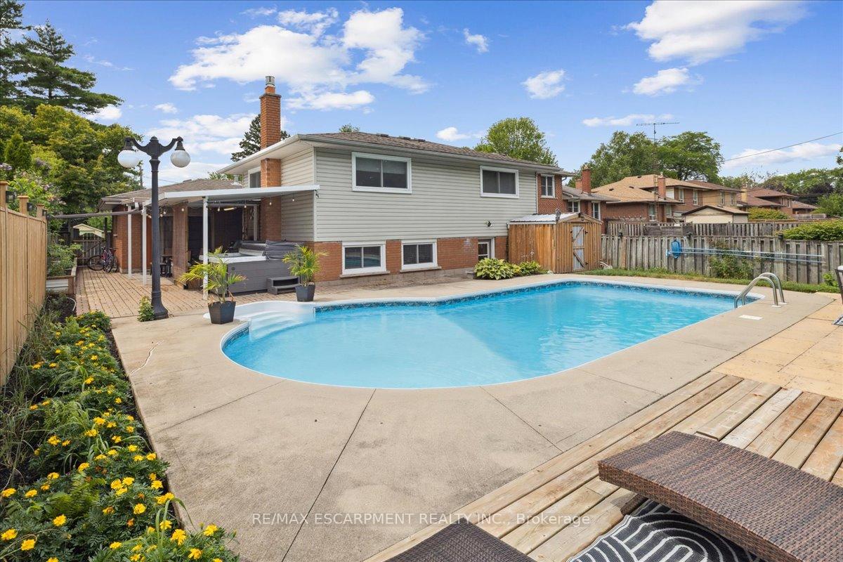 Photo 40 of 755 Parker Crescent, Burlington, Brant — HOMEH