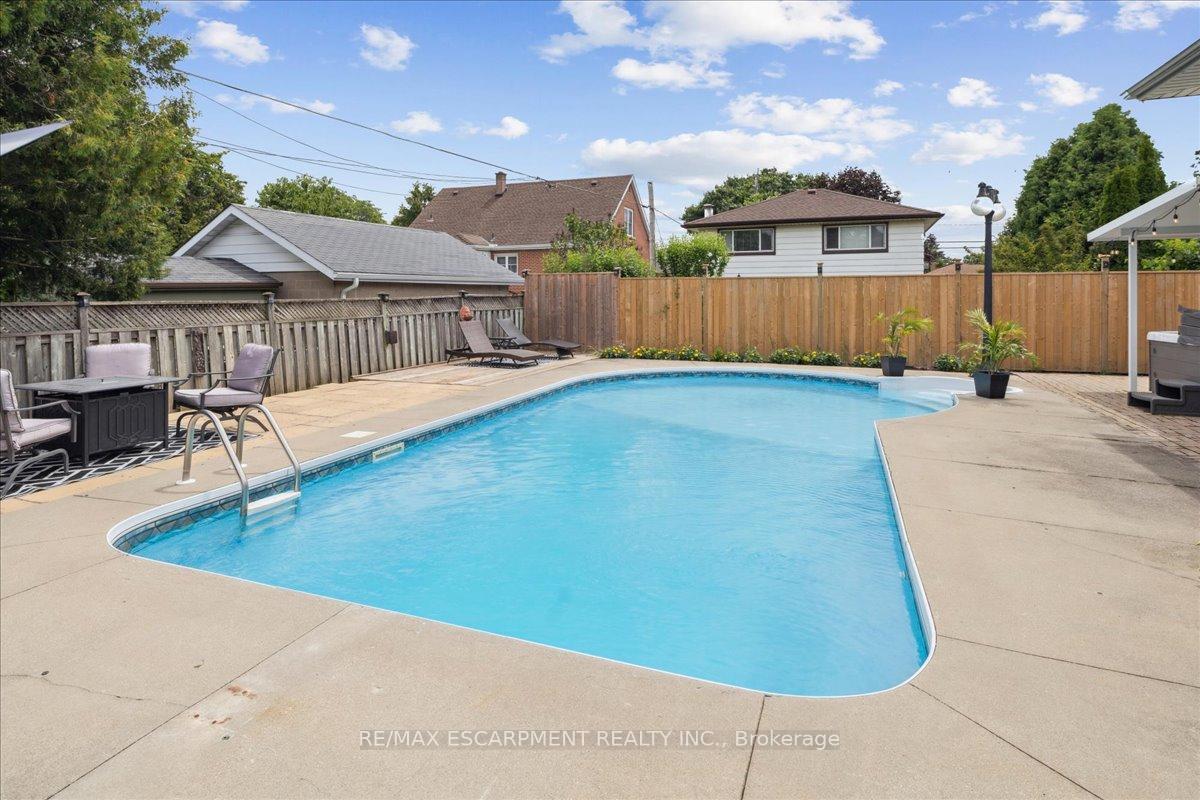 Photo 41 of 755 Parker Crescent, Burlington, Brant — HOMEH