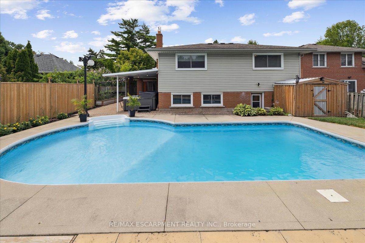 Photo 42 of 755 Parker Crescent, Burlington, Brant — HOMEH