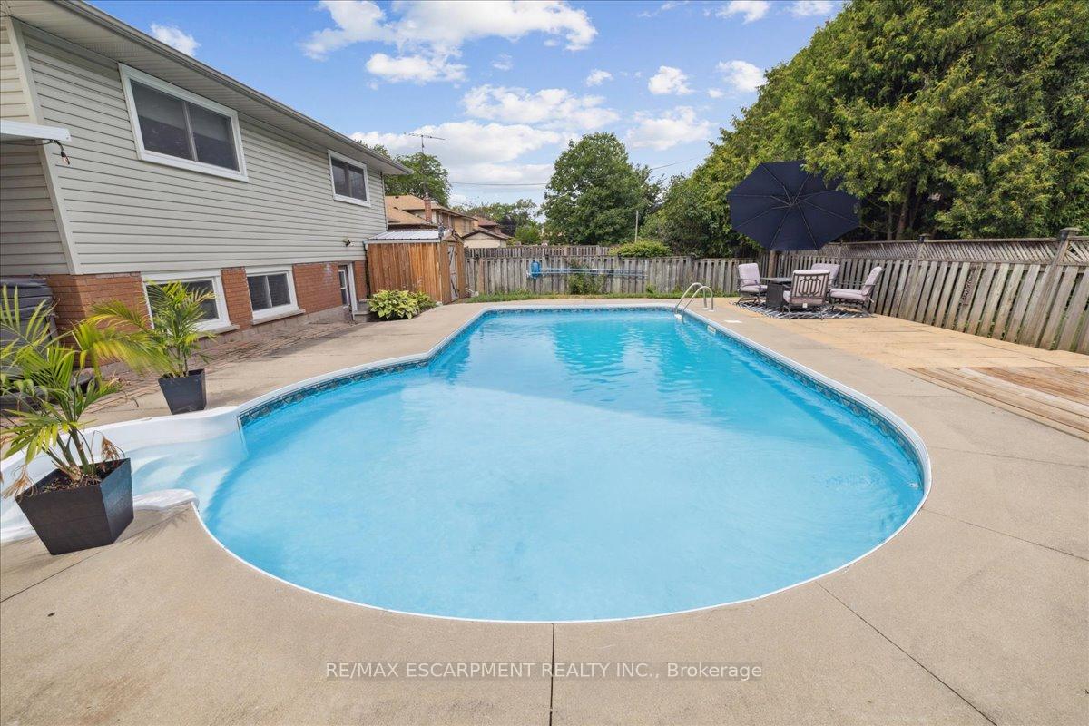 Photo 44 of 755 Parker Crescent, Burlington, Brant — HOMEH
