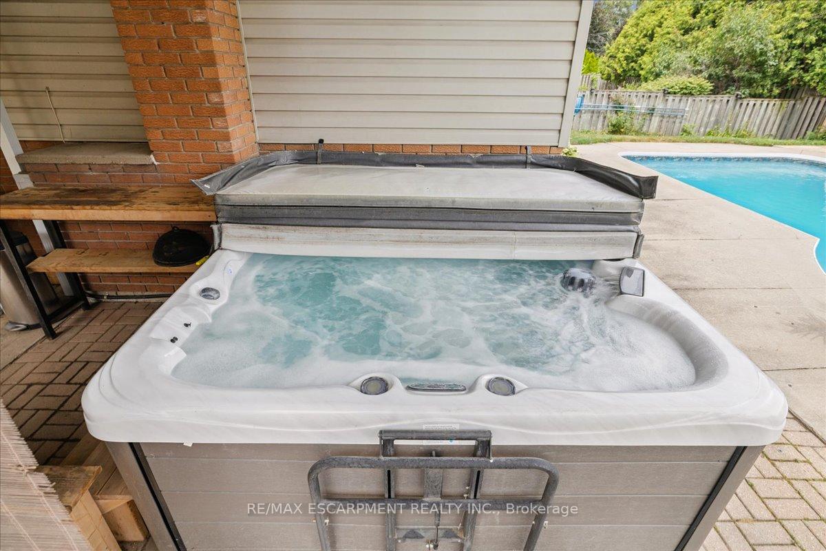 Photo 47 of 755 Parker Crescent, Burlington, Brant — HOMEH