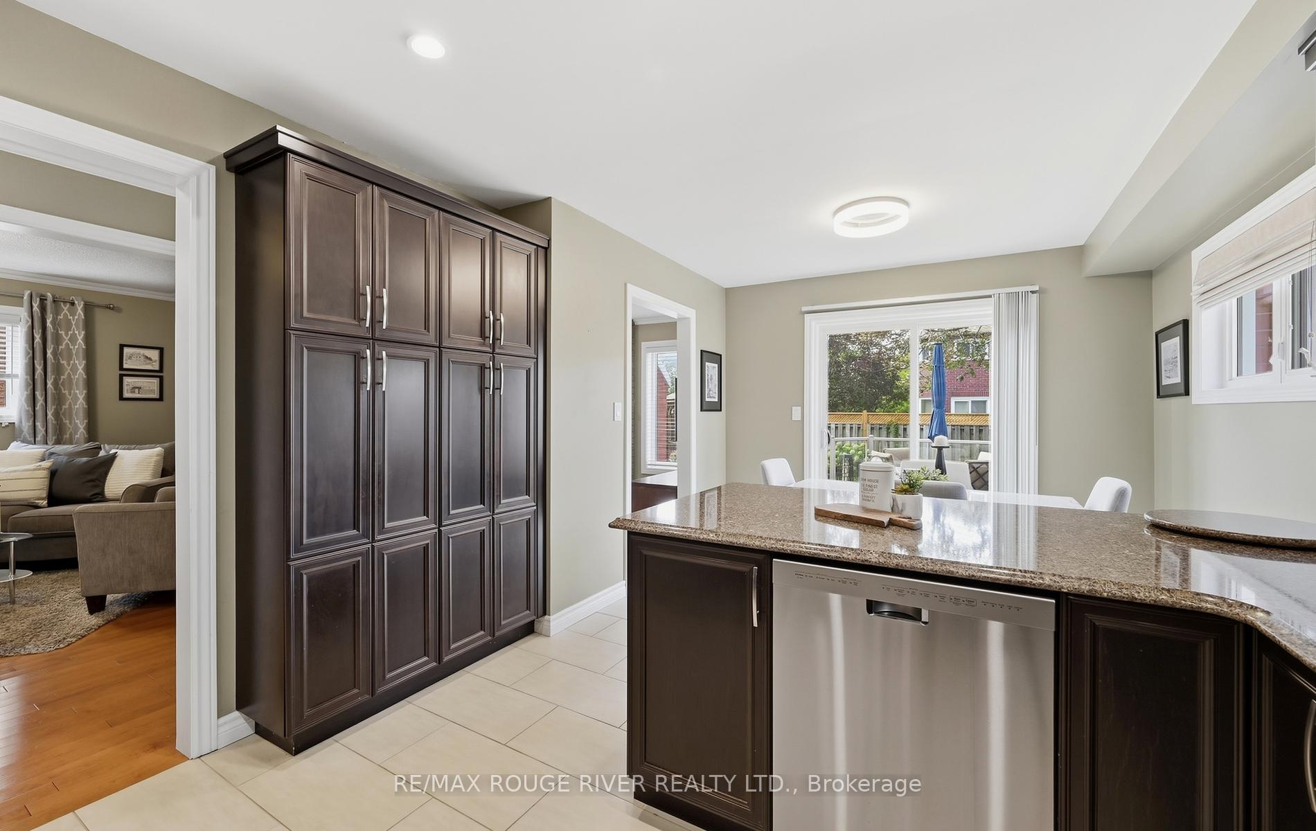 Photo 10 of 38 Brownell Street, Whitby, Rolling Acres — HOMEH