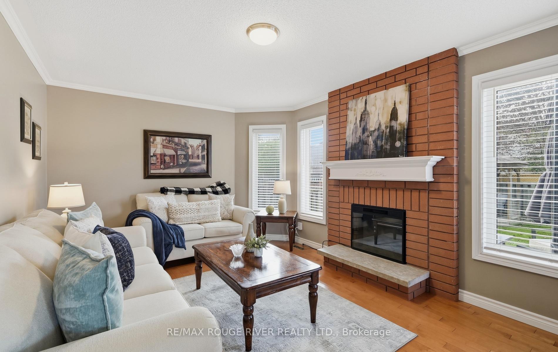 Photo 15 of 38 Brownell Street, Whitby, Rolling Acres — HOMEH