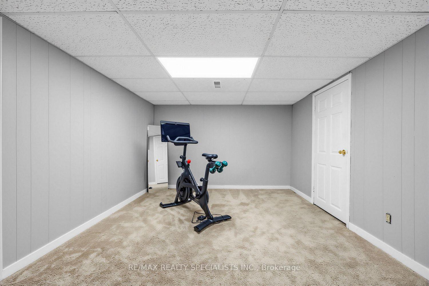 Photo 30 of 16 Langevin Crescent, Scarborough, Centennial Scarborough — HOMEH