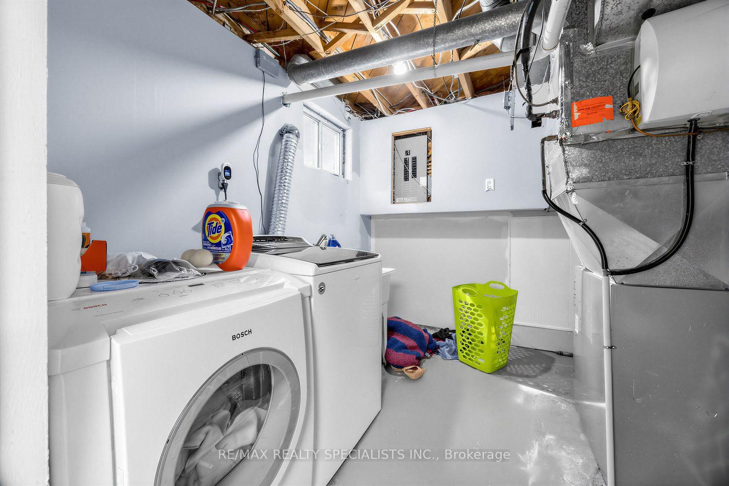 Photo 33 of 16 Langevin Crescent, Scarborough, Centennial Scarborough — HOMEH