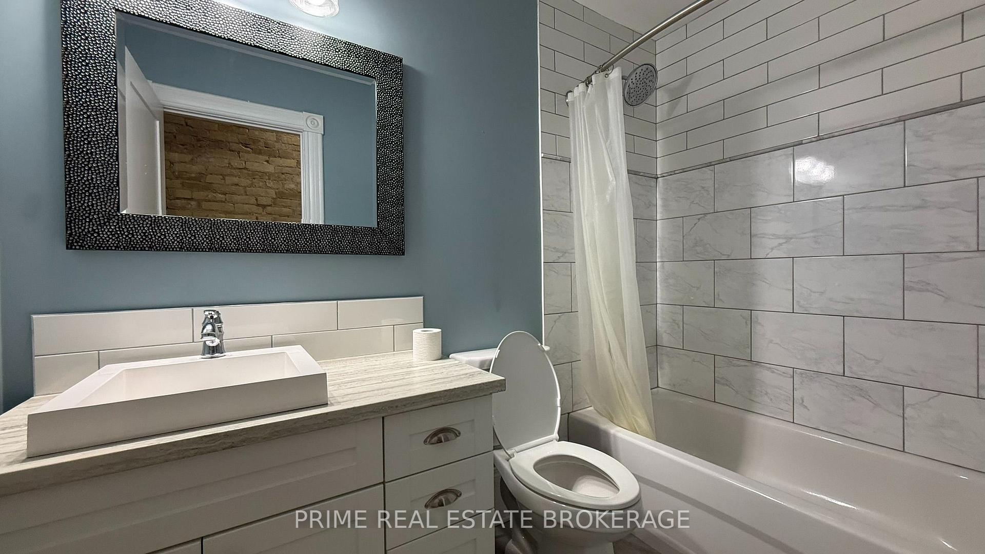 Photo 14 of Unit 2, 290 Central Avenue, London, East F — HOMEH