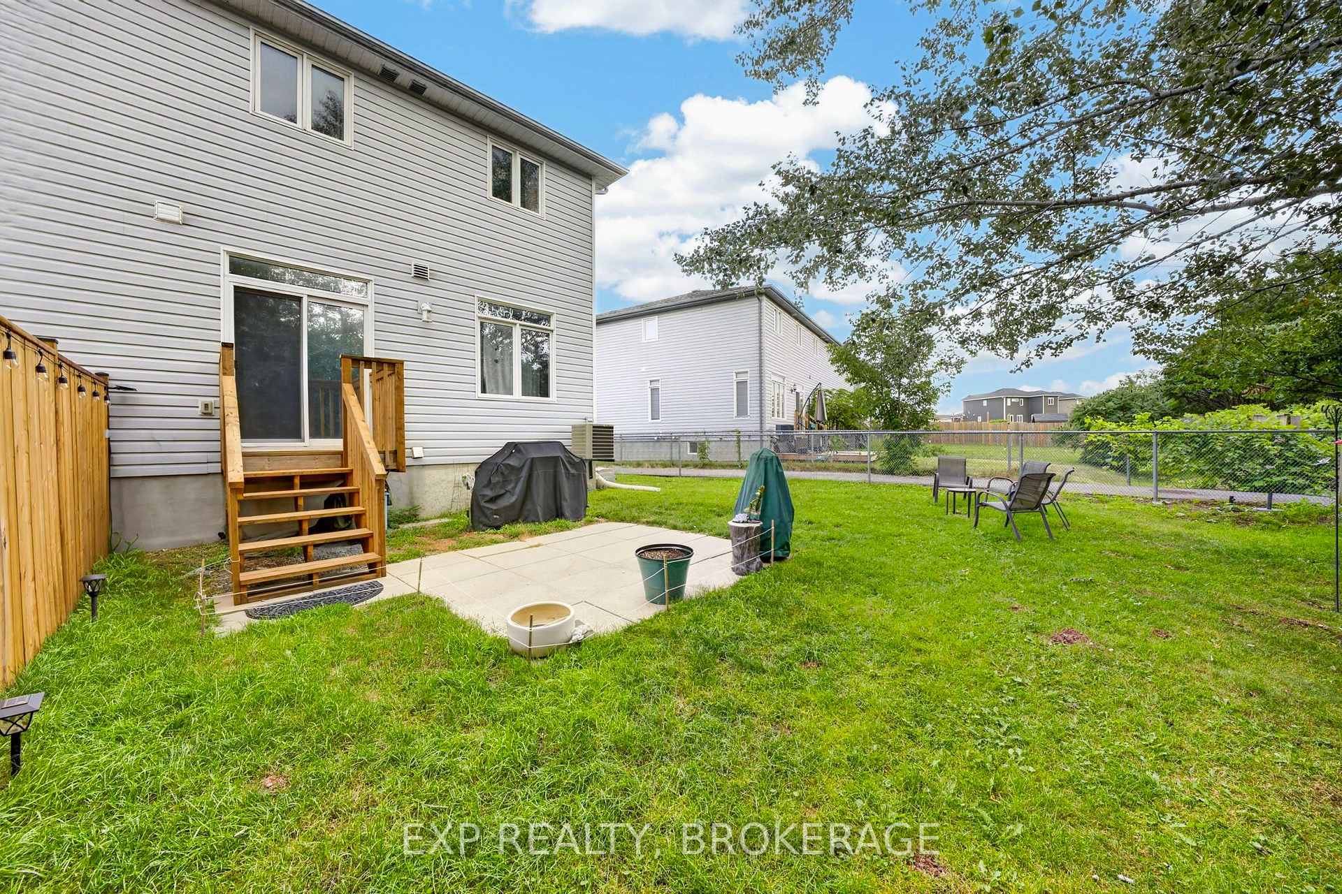 Photo 6 of 925 Blossom Street, Kingston, City Northwest — HOMEH