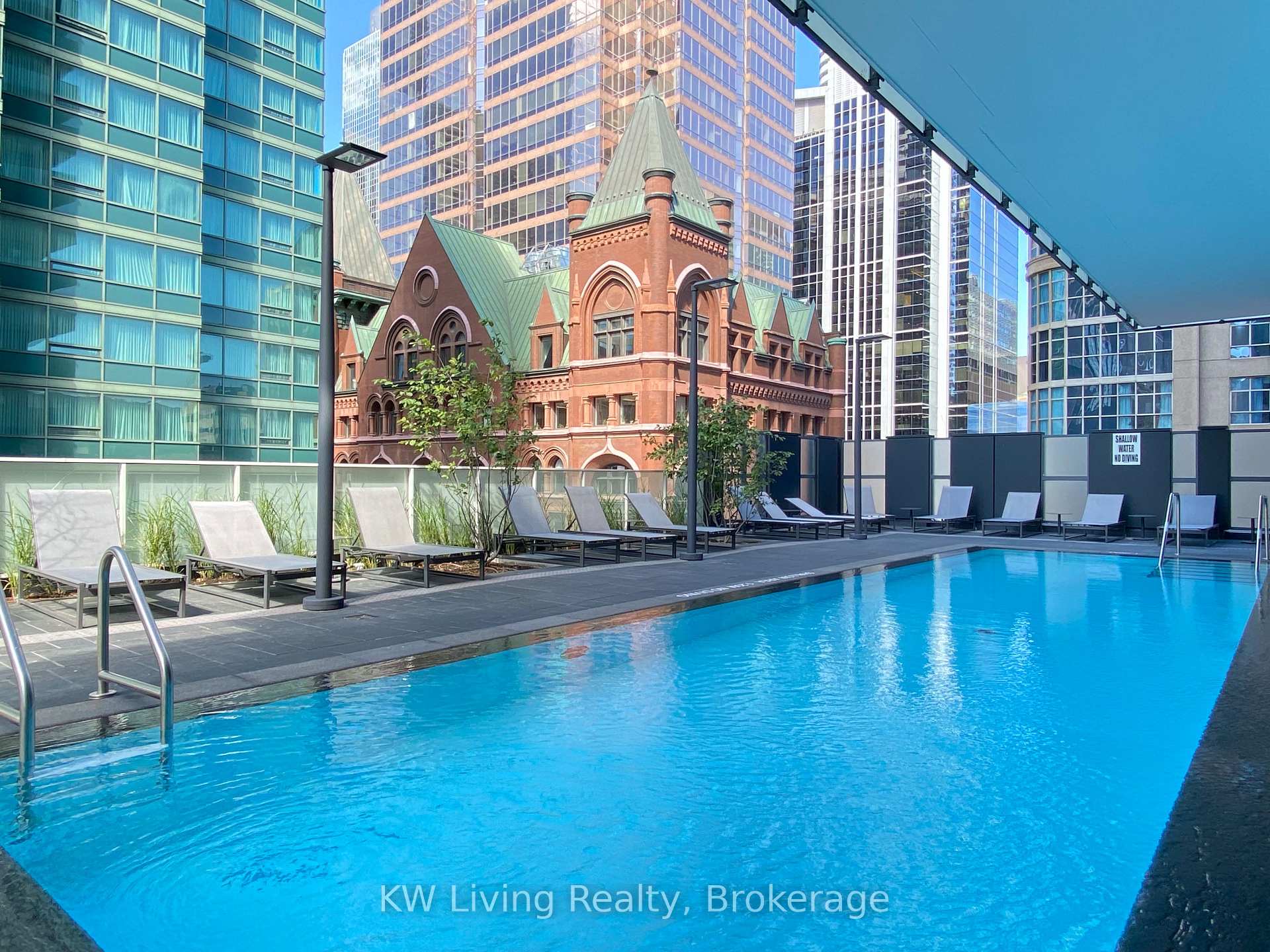 Photo 7 of Unit 716, 25 Richmond Street E, Toronto, Church-Yonge Corridor — HOMEH