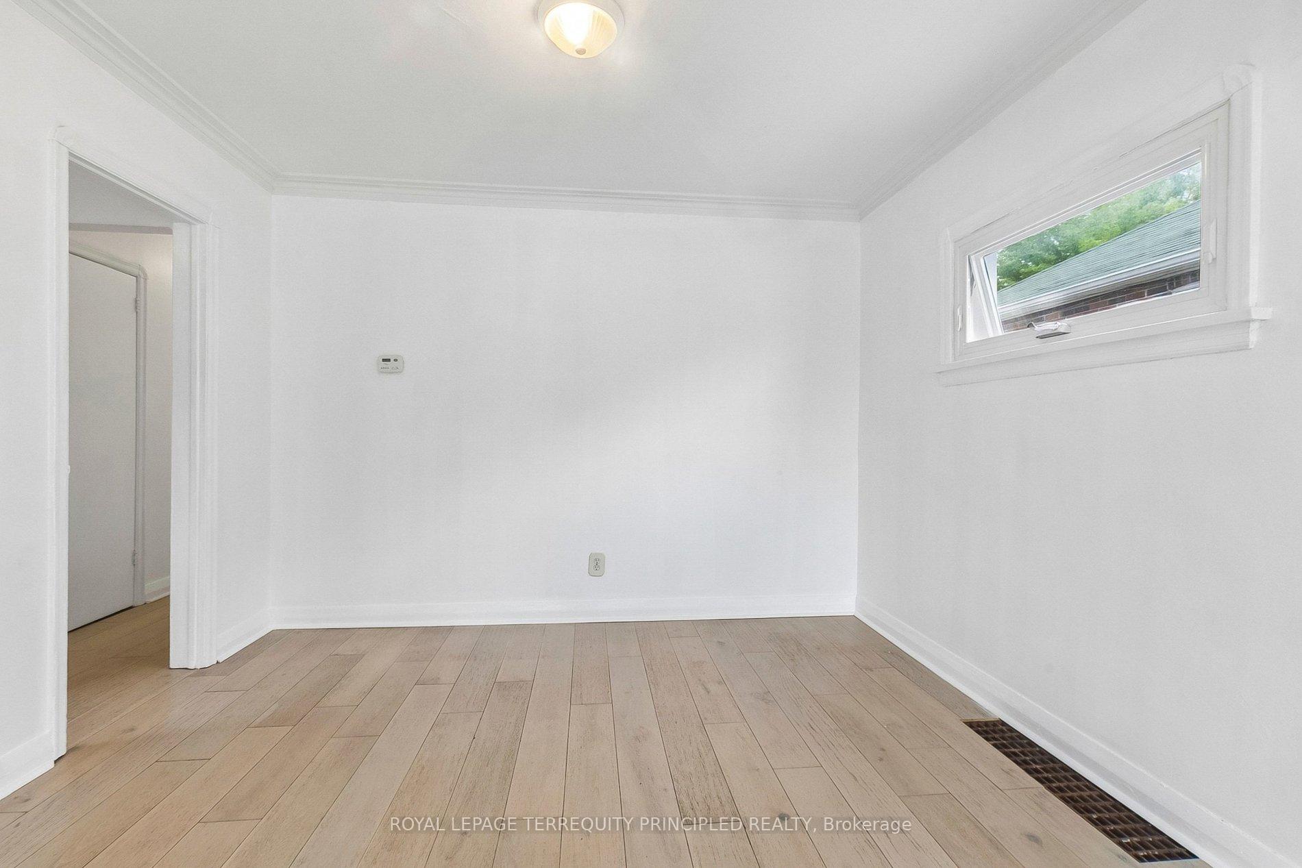 Photo 12 of 104 Galbraith Avenue, Toronto, O'Connor-Parkview — HOMEH