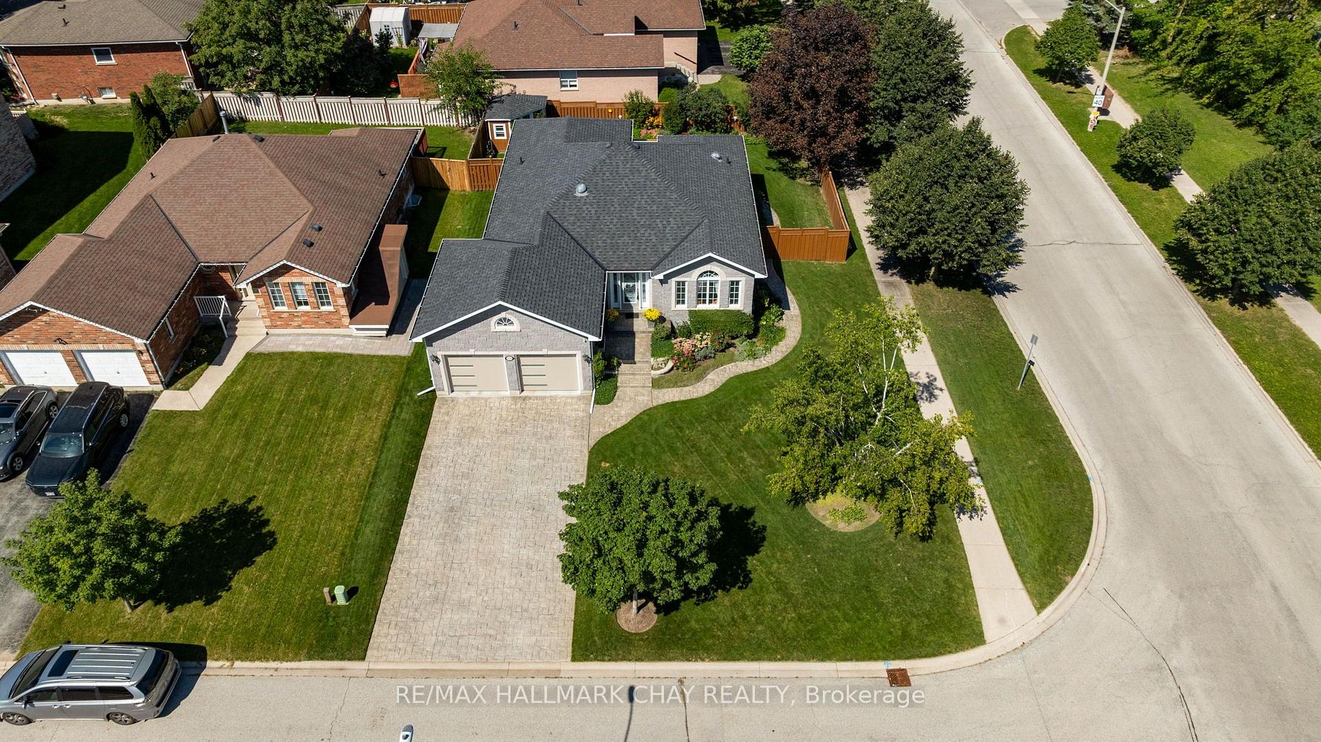 Photo 37 of 53 Brookfield Crescent, Barrie, Bayshore — HOMEH