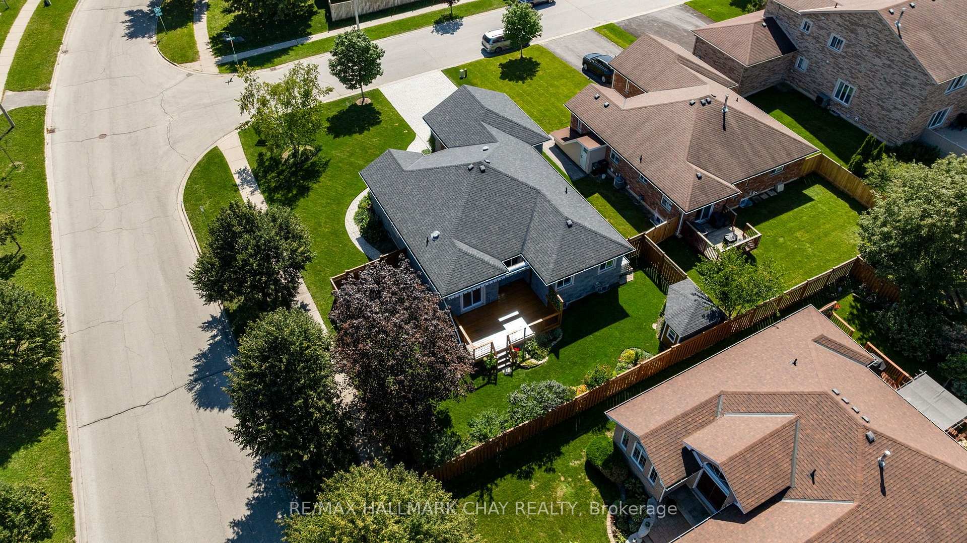 Photo 42 of 53 Brookfield Crescent, Barrie, Bayshore — HOMEH