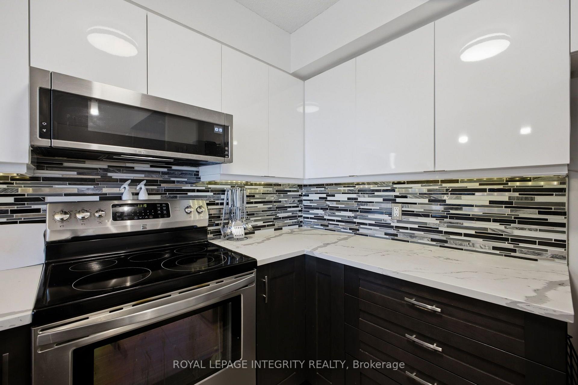 Photo 7 of Unit 803, 545 St Laurent Boulevard, Ottawa, Viscount Alexander Park — HOMEH
