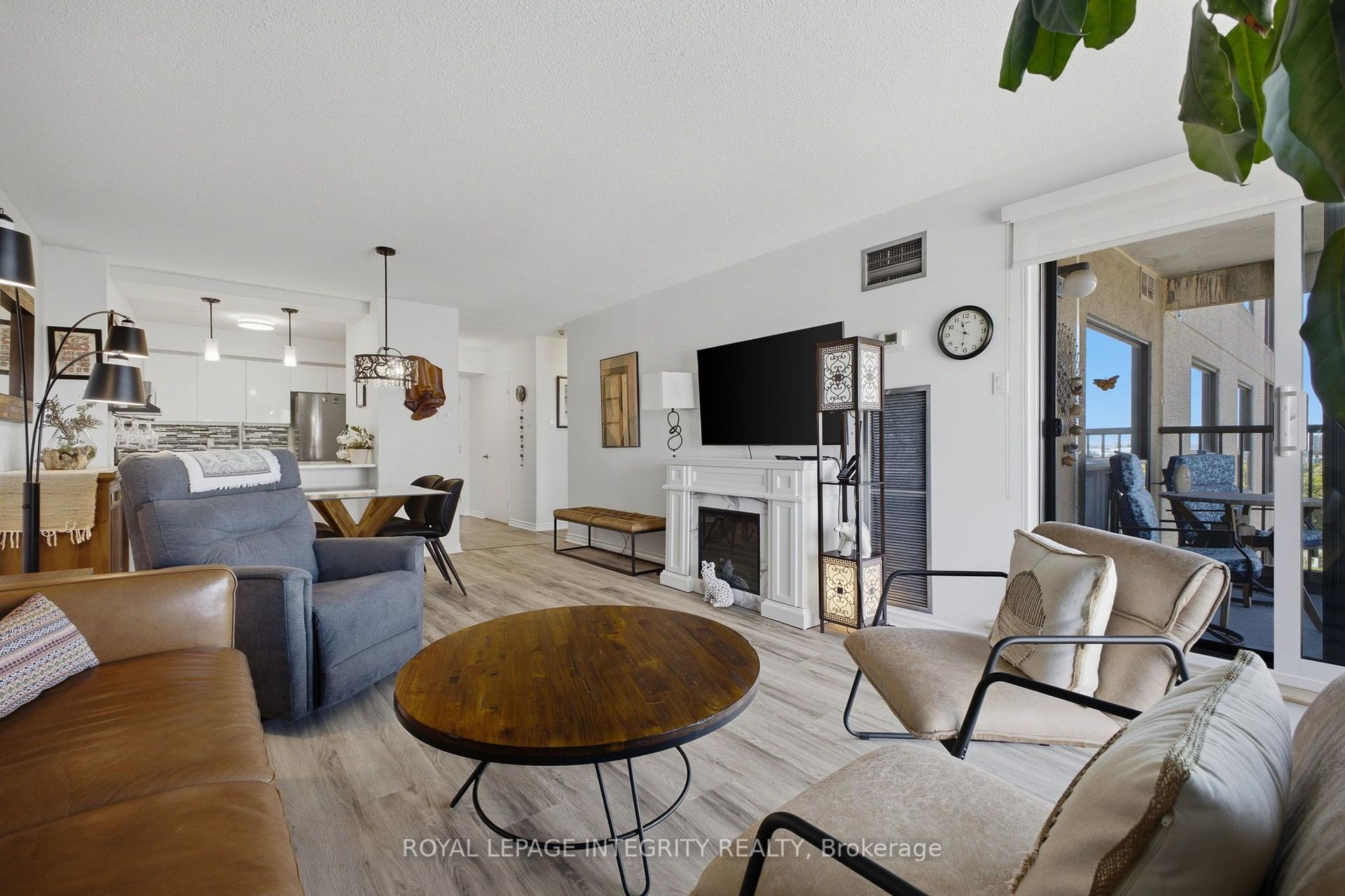 Photo 17 of Unit 803, 545 St Laurent Boulevard, Ottawa, Viscount Alexander Park — HOMEH