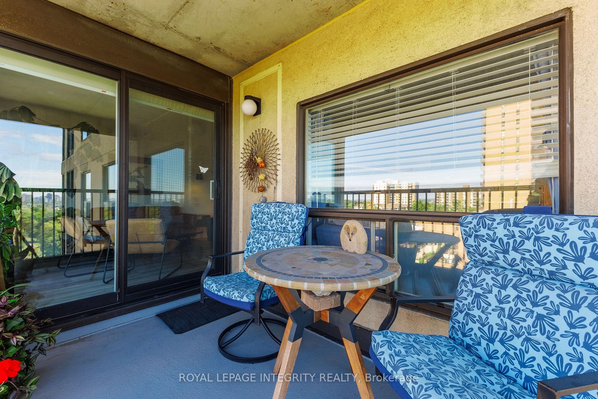Photo 19 of Unit 803, 545 St Laurent Boulevard, Ottawa, Viscount Alexander Park — HOMEH