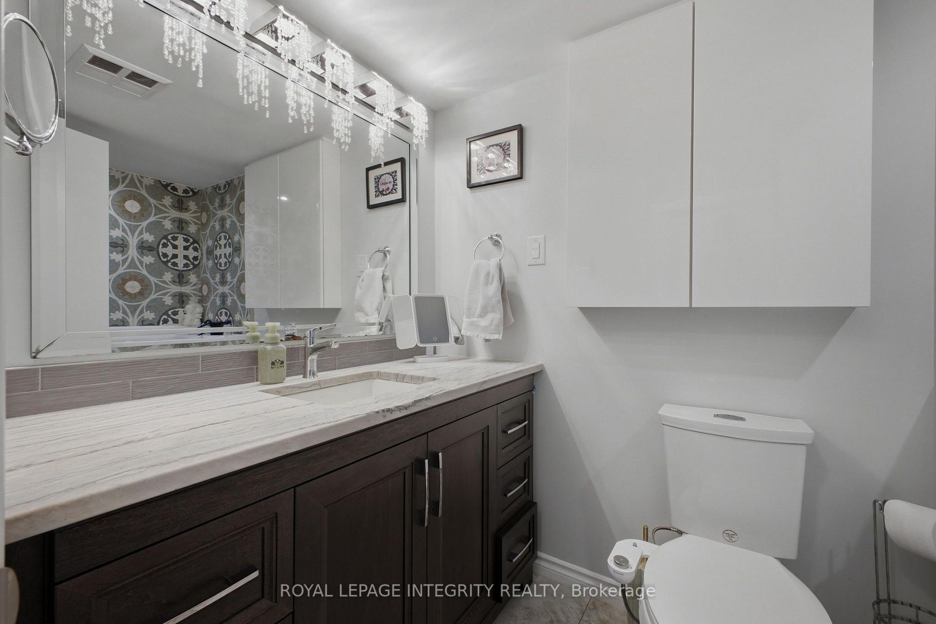 Photo 26 of Unit 803, 545 St Laurent Boulevard, Ottawa, Viscount Alexander Park — HOMEH